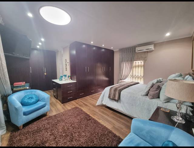 3 BEDROOM HOUSE FOR SALE IN VANDERBIJLPARK SE 4